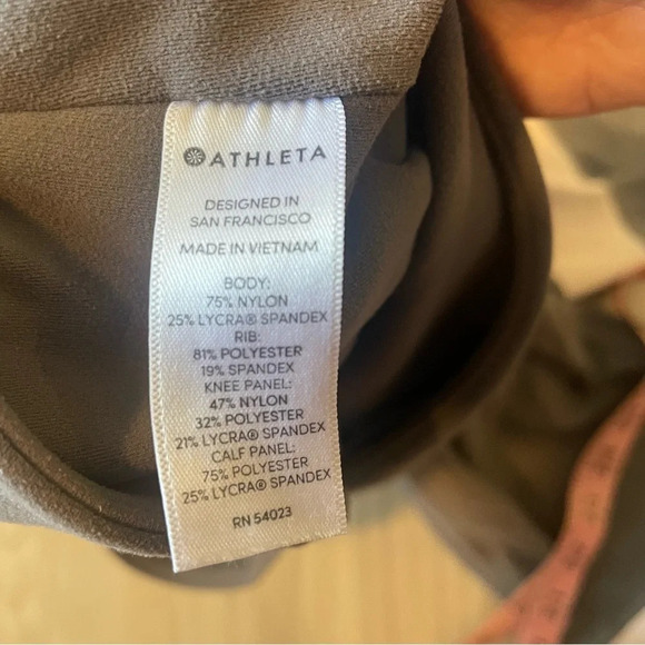 Athleta Salutation Modblock Leggings 7/8 Length light pink and gray small - Picture 5 of 9
